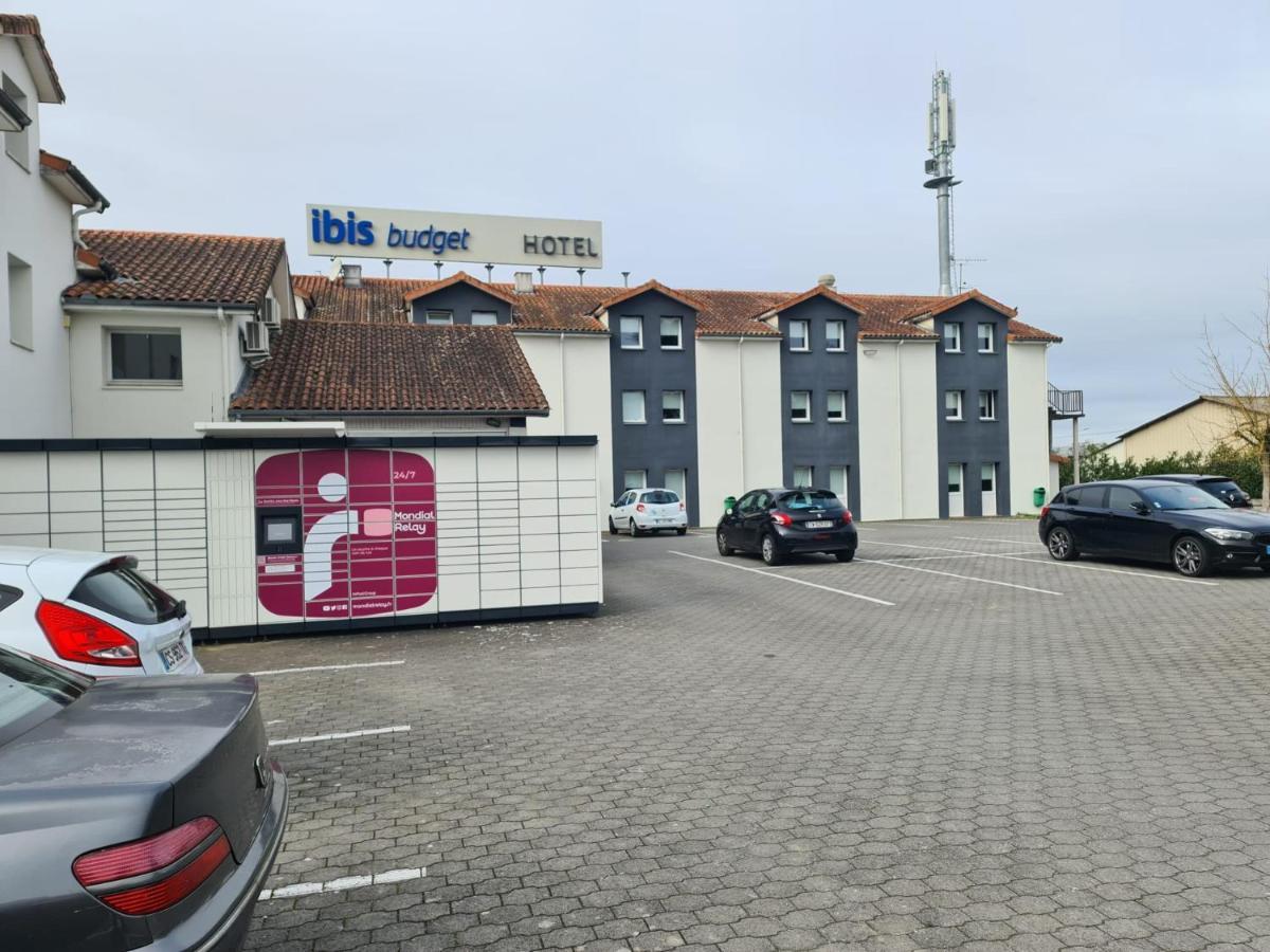 Ibis Budget Agen Le Passage  Luaran gambar