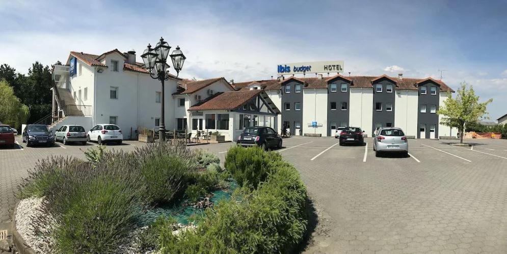 Ibis Budget Agen Le Passage  Luaran gambar